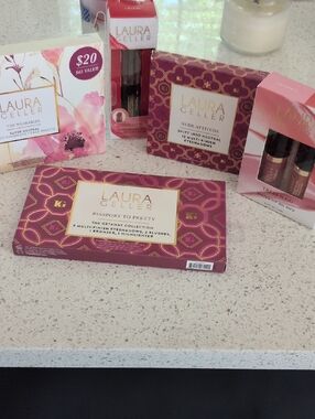 LAURA GELLER Eyeshadow & Face Palette Set Cherry Lipstick /Lip Oil 200$ Bundle
